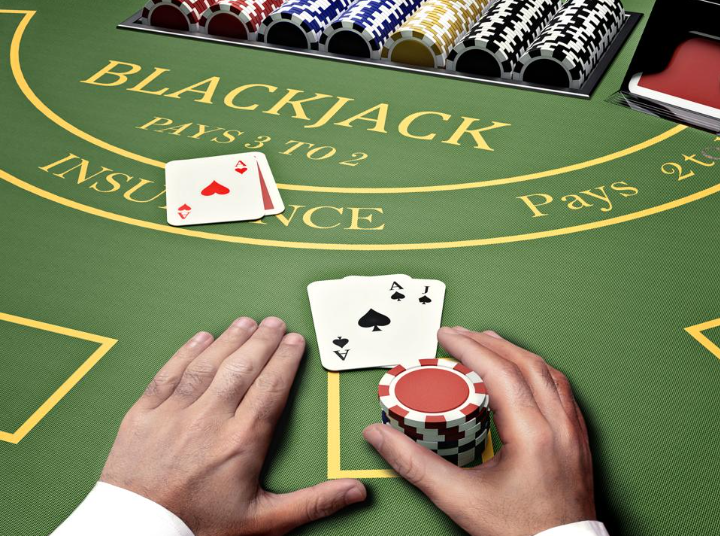 Quy tắc 17 điểm cho người chia bài blackjack KUBET là gì? Cách sử dụng "House Edge" để kiếm 